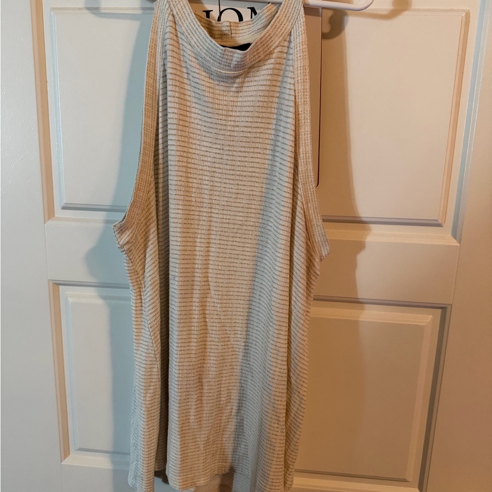 Sleeveless Ribbed Tank Top